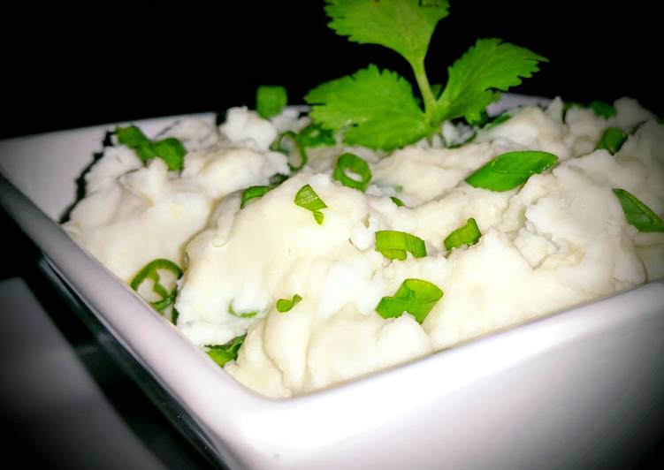 Recipe of Perfect Mike&#39;s Sour Cream &amp; Chives Mashed Spuds