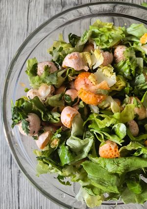 Una foto de Ensalada de digüeñes con lechuga
