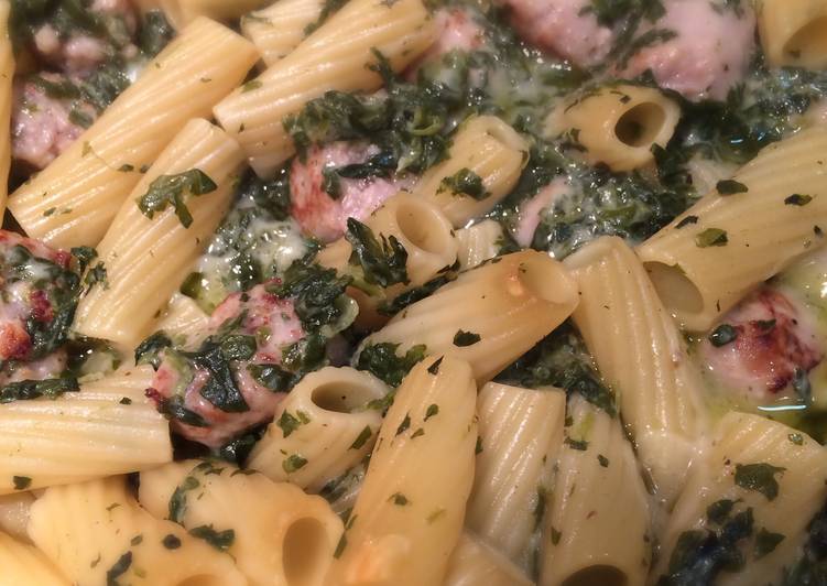 My Grandma Love This Italian Sausage Alfredo With Spinach