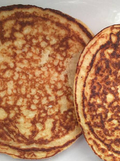 Una foto de Pancakes de avena y coco
