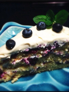 A picture of Blueberry and Cream Layer Cake.