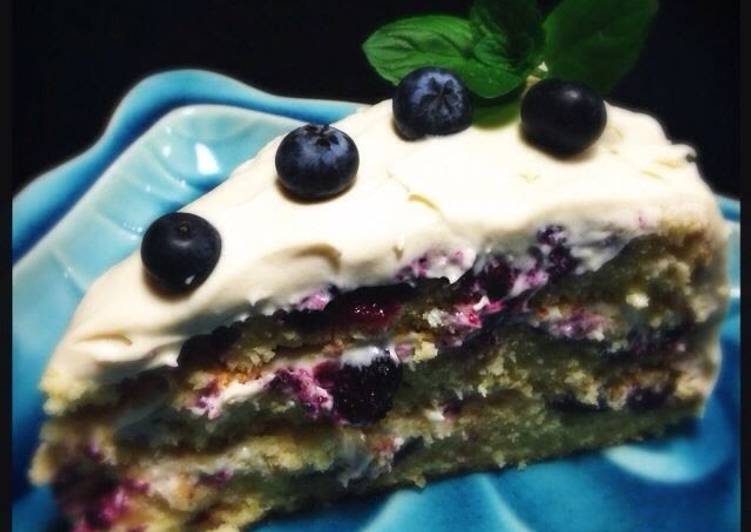 Recipe of Ultimate Blueberry and Cream Layer Cake