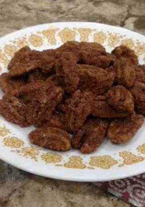 A picture of Low carb candied pecans.
