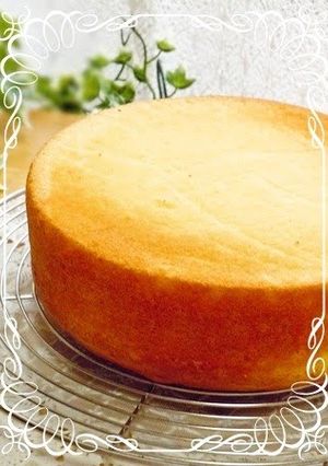 A picture of Moist and Fluffy Sponge Cake (Genoise Sponge Cake).