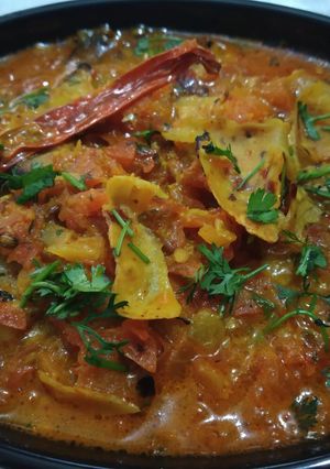 A picture of Papad Curry.