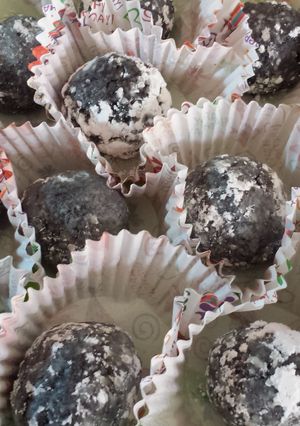 A picture of Elisa's Oreo & Cream Cheese 