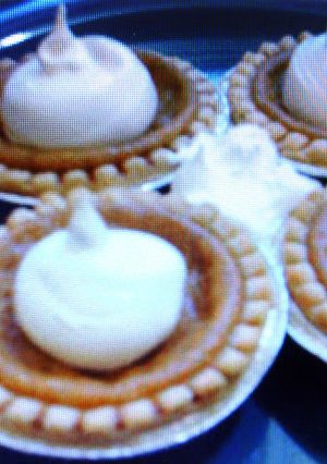 A picture of pumpkin pie tarts.