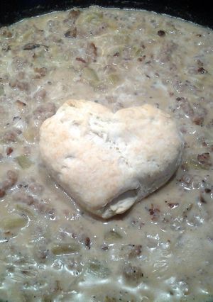 A picture of Hj's Green Chili Sausage Gravy.