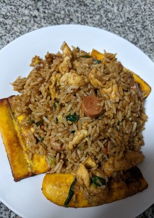 Una foto de Arroz Chaufa casero a mi estilo