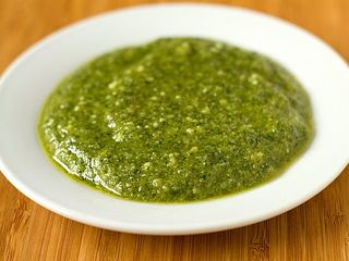 Pesto dip/sauce