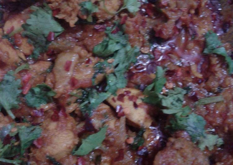 The Simple and Healthy Indian spicy chicken with potato