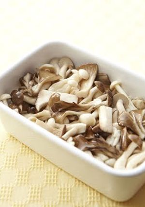 A picture of Marinated Mushrooms.