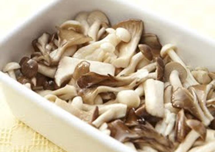 Steps to Make Homemade Marinated Mushrooms
