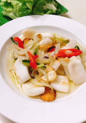 Hình của món Mực chiên nước mắm.