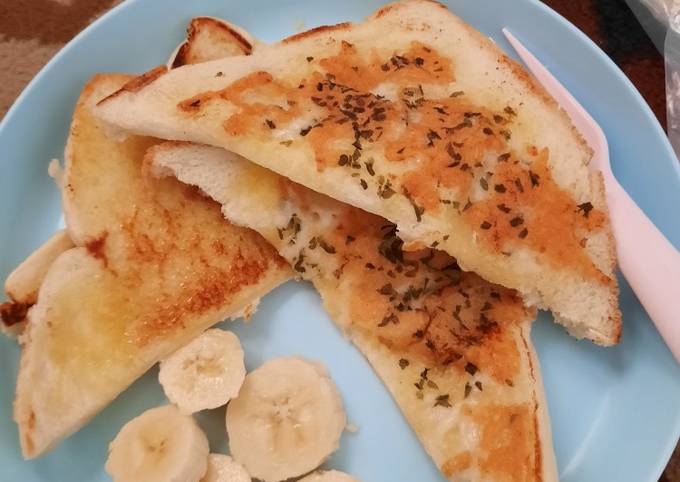 Resep Roti bakar gurih manis oleh Fiki Buwono - Cookpad