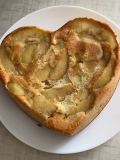 Фото Шарлотка з яблуками.