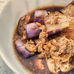A picture of Eggplant and Egg Soup in Soy Sauce.