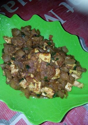 Foto resep Oseng kikil dan tahu
