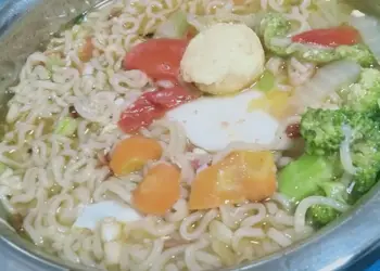 Masakan Populer Ramen Simpel Nan Enyaak 😋 Enak dan Sehat