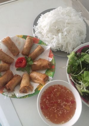 Hình của món Bún chã giò thịt, khoai môn.
