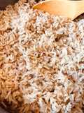 Arroz preparado con caldo de carne