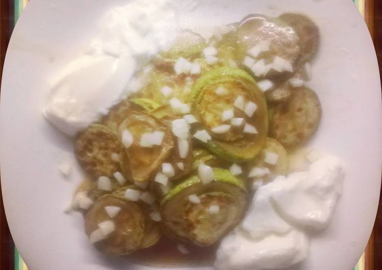 Simple Way to Make Perfect Fried zucchini with yogurt