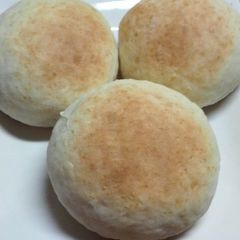 A picture of Simple Yogurt Bread.