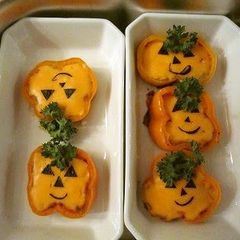 A picture of Stuffed Bell Peppers for Halloween.