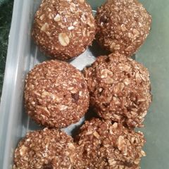 A picture of Protein Cookie Dough Balls.
