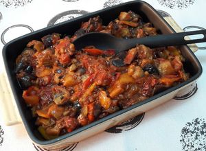O poză a rețetei Zacusca (caponata).