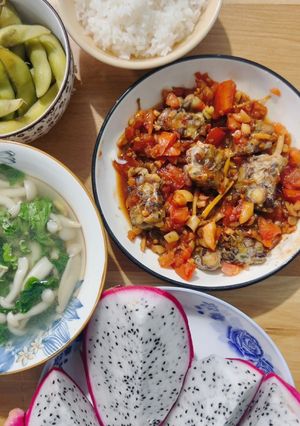 Hình của món Tempeh ngũ đậu sốt nấm.