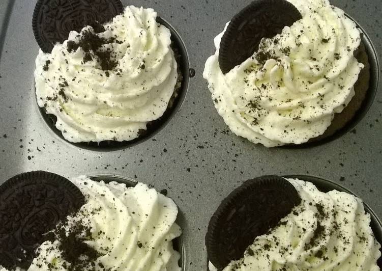 Oreo Cupcakes With Cream cheese Icing