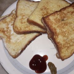 A picture of Egg toast.