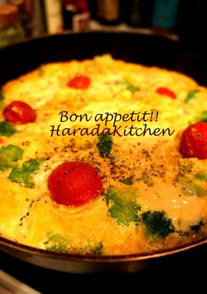 A picture of 10 Minute Broccoli Quiche in a Frying Pan.