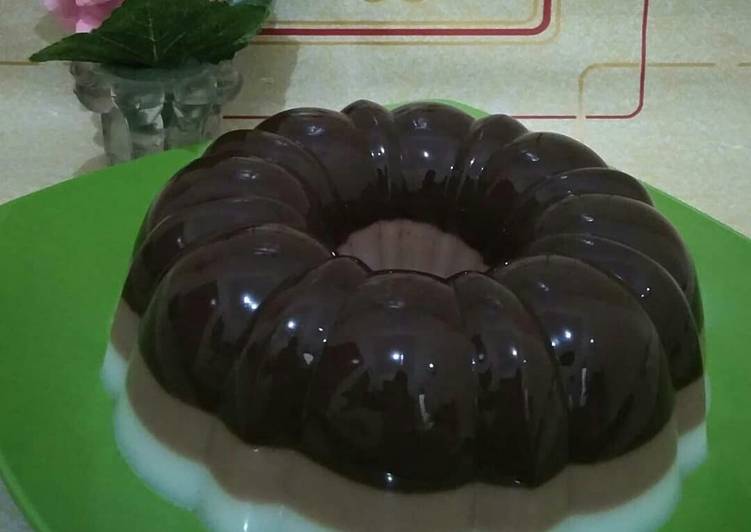 Puding coklat susu