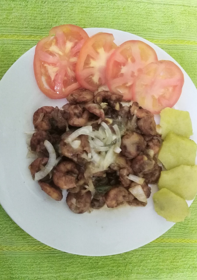 Una foto de Camarones con miel, salsa de soya y un toque de horno