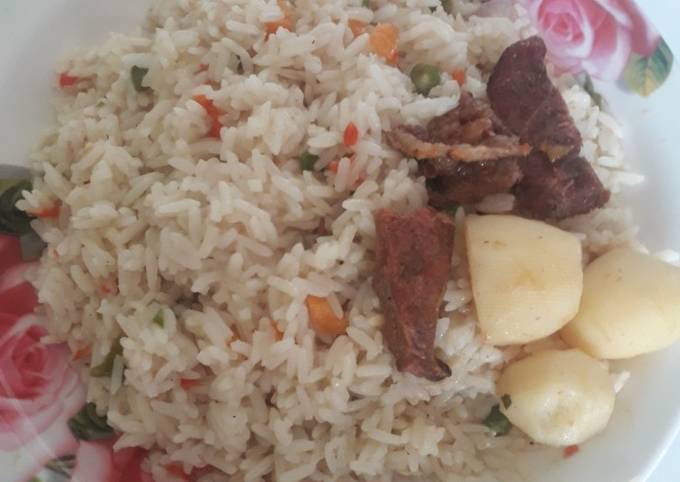 Recipe of Award-winning Coconut rice with Irish potatoes