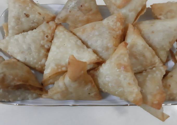 Recipe: Yummy Aloo kay samosay