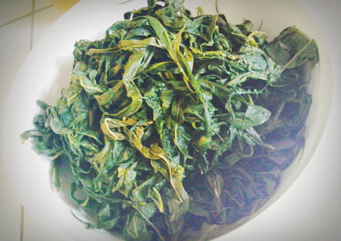 Daun Singkong Rebus Hijau (Tips)