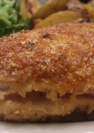 A picture of Upgraded chicken cordon bleu.