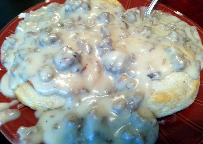 stick to your ribs and fingers maple sausage gravy