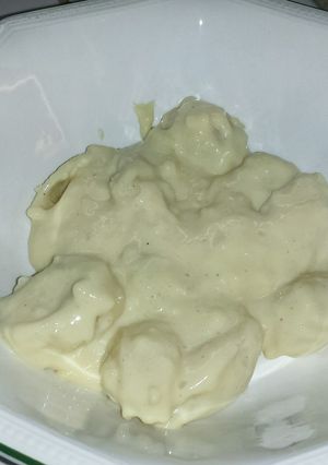A picture of Creamy Macaroni And Cheese.