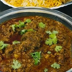 A picture of Qeema Karahi Masala.
