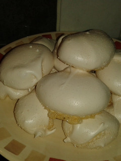 A picture of Almu's Easy meringue.