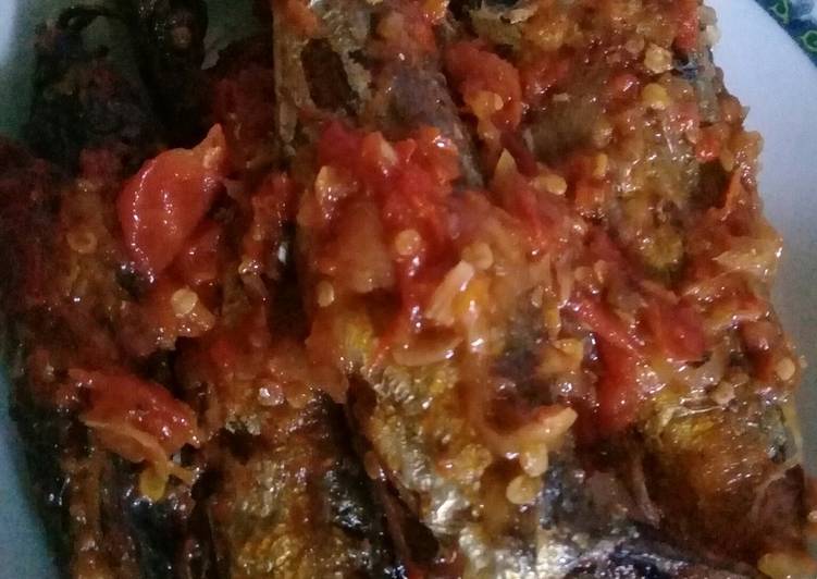 Resep Sambal Ikan Layang yang Bisa Manjain Lidah