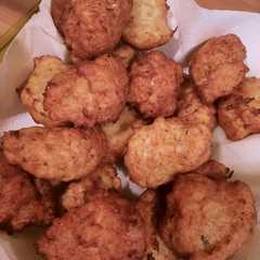 Una foto de Buñuelos de bacalao