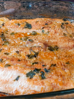 Una foto de Trucha asalmonada al horno