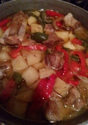 A picture of Costillas De Cerdo Guisadas.
