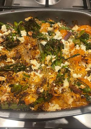 A picture of Leftover chicken baked rice.