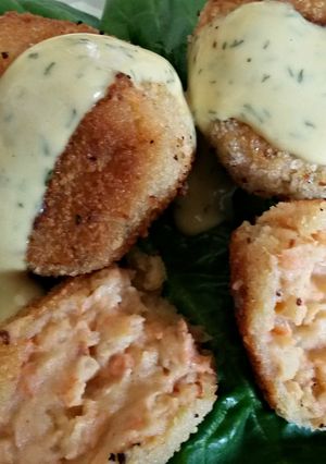 A picture of Sig's Mini Salmon Pie Bites.
